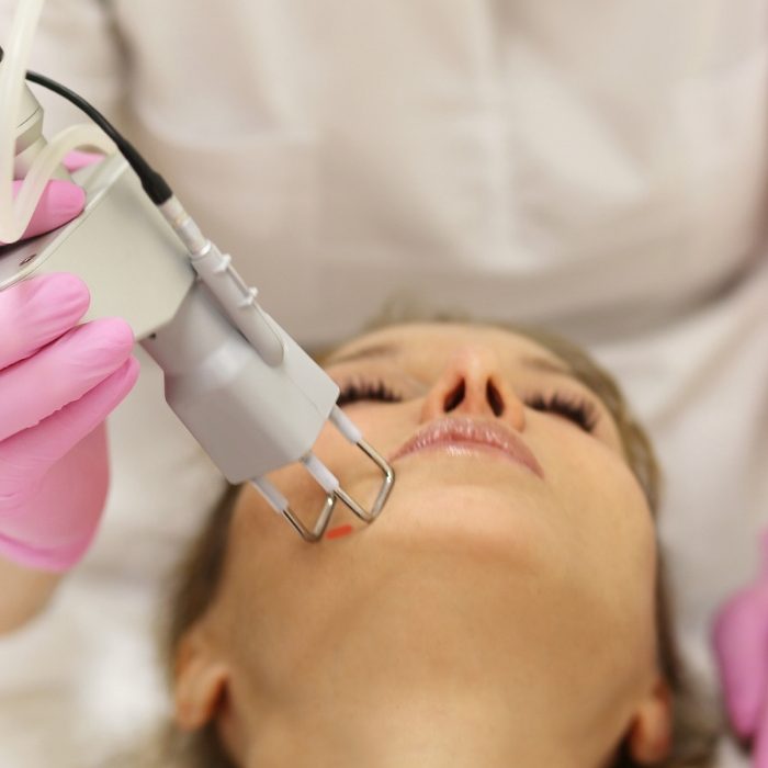 Q-Switch Laser: Uses, Benefits, Risks & Treatment in Dubai
