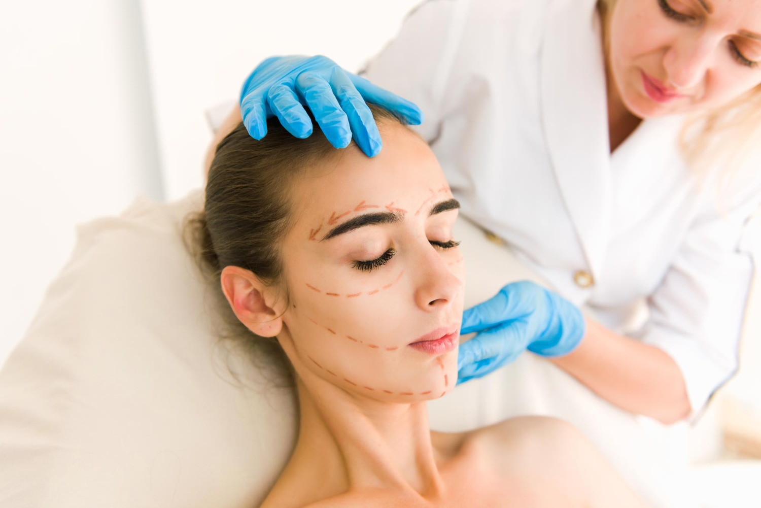 The Ultimate Guide to Facelift Recovery and What to Expect