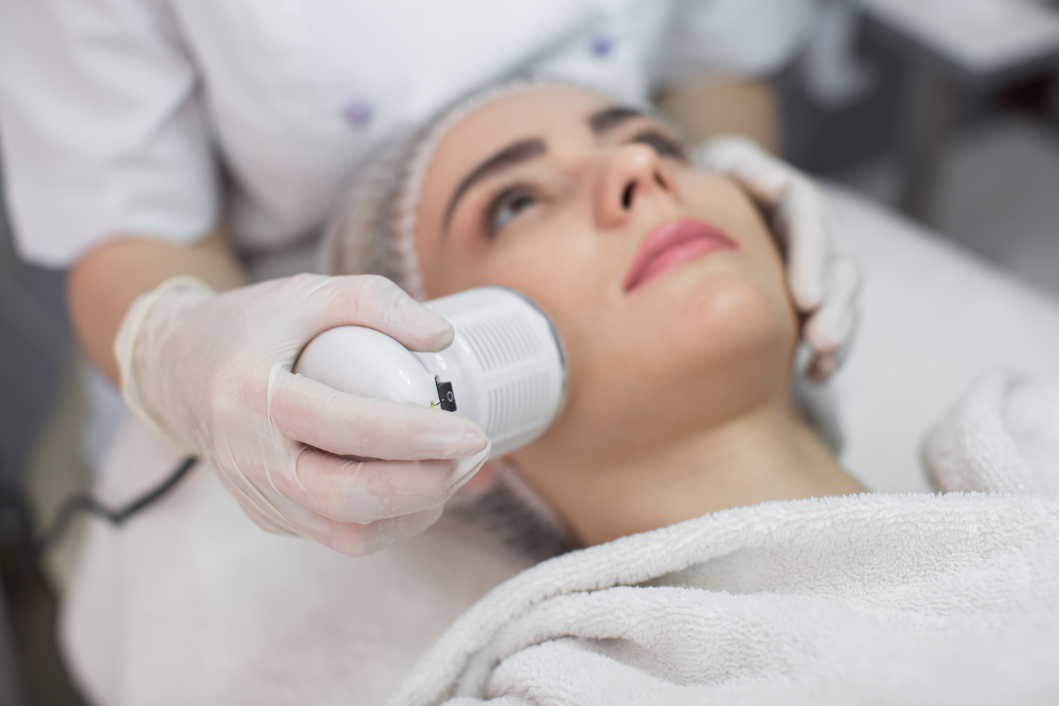 Effective Laser Acne Treatments and How They Work And What To Expect